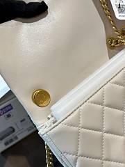 Chanel 23S Horse White Size 21CM - 2