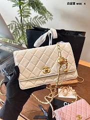 Chanel Mini WOC Round White Size 19x12x3CM - 1
