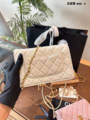 Chanel Mini WOC Round White Size 19x12x3CM - 3