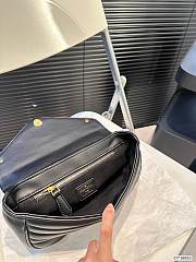 LV New Wave Chain Pochette Size 18 x 11 x 4cm - 2