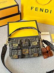 Fendi Multipocket Baguette Brown Jacquard Size 26x10x16CM - 4