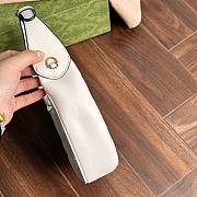 Gucci Marmont Mini Handbag in White Size 21x11x5CM - 2
