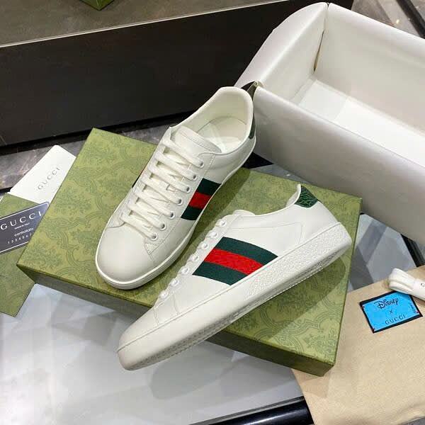 Gucci Ace Leather Sneaker With Green Crocodile - 1