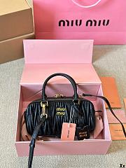 Miu Miu Arcadie Matelassé Nappa Black 22x10x7cm - 4