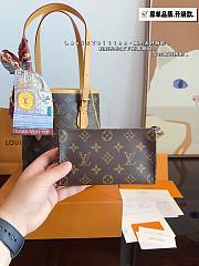LV Pre-Owned 2001 Bucket PM Shoulder Bag Size 23x16x27cm - 2