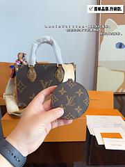 LV Pre-Owned 2021 OnTheGo PM Brown Size 25x19x11cm - 2