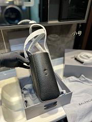 Balenciaga Everyday Tote Black Size 20x22x9CM - 4
