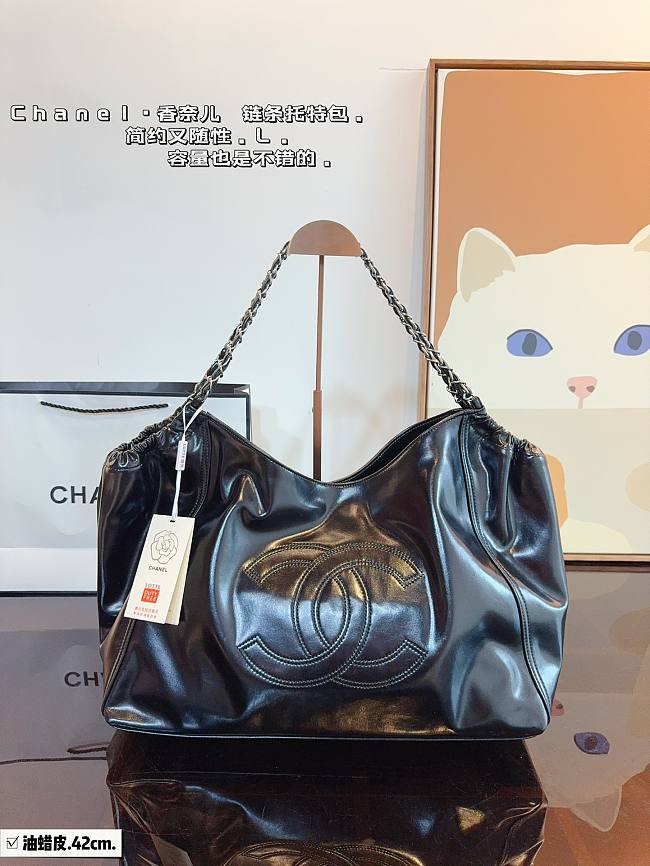 Chanel Coco Cabas Black Patent Size 43x30CM - 1