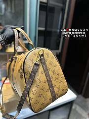 LV Keepall Bandoulière 50 Brown Size 27x20x45cm - 4