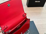 Prada Red Logo-Plaque Micro Leather 19x12x5cm - 5