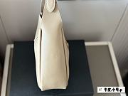 YSL Le 5 À 7 Supple Bleu Abysse Cream Size 22x22x9cm - 2