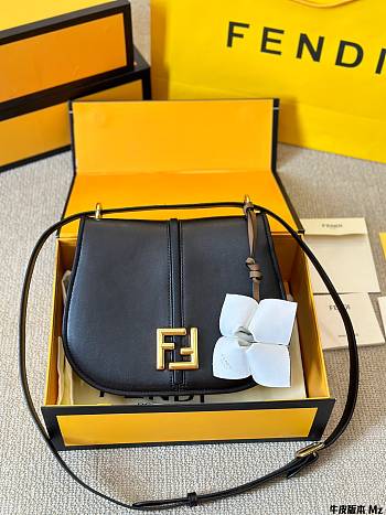 Fendi C'mon Medium Shoulder Black Bag Size 25x20x7CM