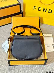 Fendi C'mon Medium Shoulder Black Bag Size 25x20x7CM - 5