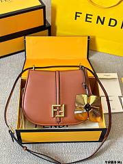 Fendi C'mon Medium Shoulder Orange Bag Size 25x20x7CM - 1