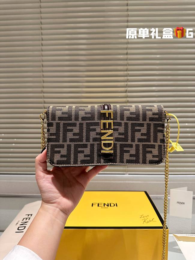 Fendi Graphy FF Jacquard Chain Size 21x4x11CM - 1