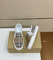 Burberry Sneaker 0599 - 6