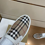 Burberry Sneaker 0599 - 2
