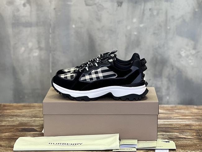 Burberry Sneaker Black No1 - 1