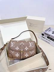 Louis Vuitton Diane Cream Size 24x15x9cm - 1