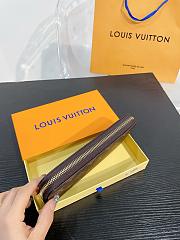 LV Clutch Wallet Plaid Pattern Brown 10x20x2cm - 2