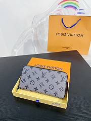 LV Clutch Wallet Plaid Pattern Grey 10x20x2cm - 1