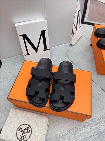 Hermes Chypre Sandal Noir