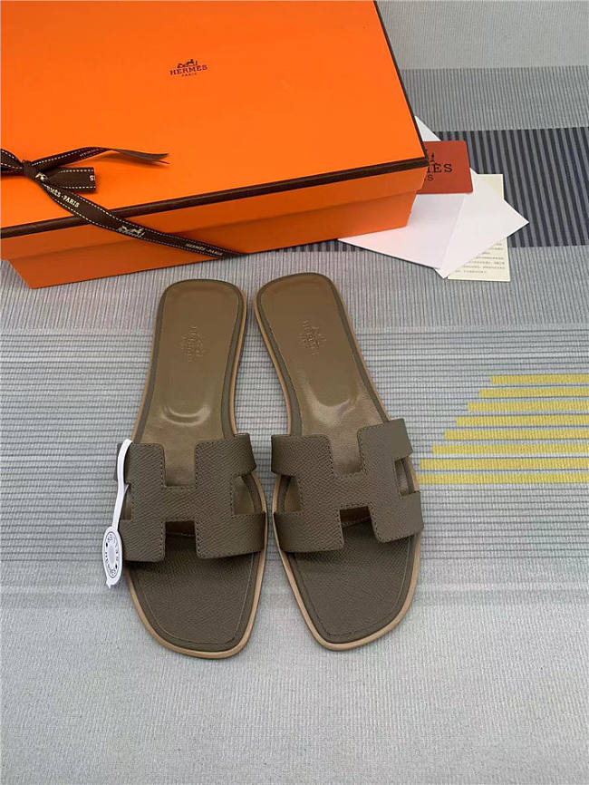 Hermes Oran Sandal étoupe Calfskin - 1