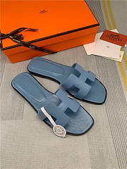 Hermes Oran Sandal Navy Leather - 4