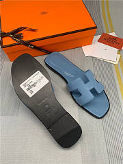 Hermes Oran Sandal Navy Leather - 2