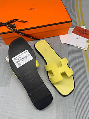 Hermes Oran Sandal Yellow Leather - 4