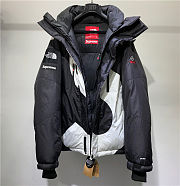 Supreme x The North Face White Black  - 3