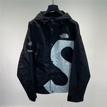 Supreme x The North Face Black S White
