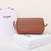 Celine Bag Brown 111013 Size 22x17x15cm - 3