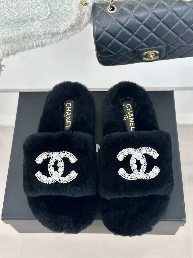 Chanel Fur Slide Black - 1