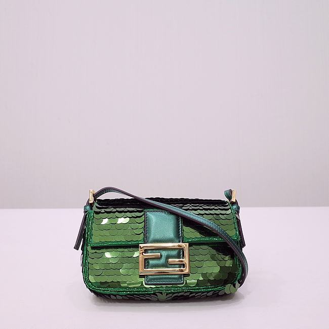 Fendi Baguette Bag Green 6348 Size 19.5x5x11cm - 1