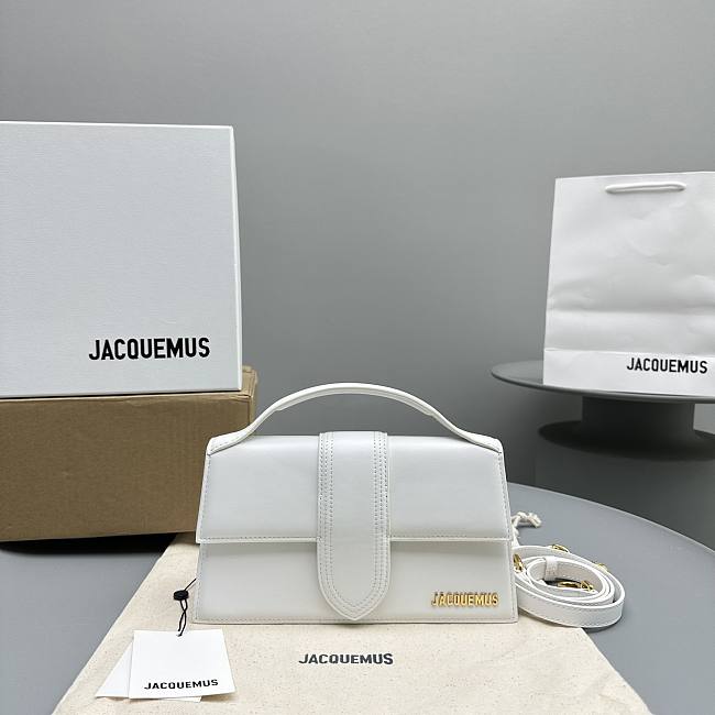 Jacquemus Bamnino Bag White Size 24x13x7CM - 1