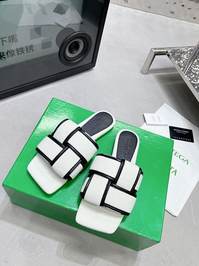 Bottega Veneta Patch Flat Mules Black White - 1