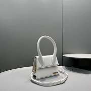 Jacquemus Crossbody Bag White Size 18x15.5x8CM - 6