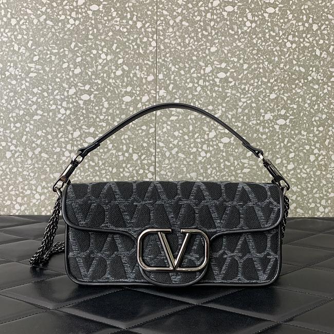 Valentino Garavani Black Bag Size 27x13x6cm - 1