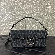 Valentino Garavani Black Bag Size 27x13x6cm - 1