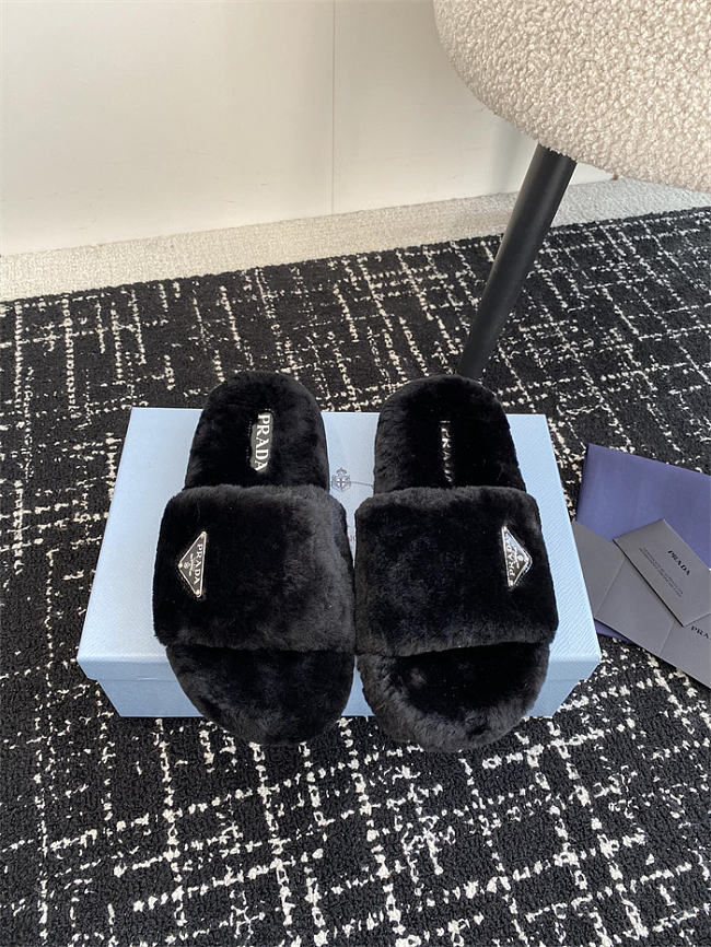 Prada Slide Fur Black 2024FW - 1