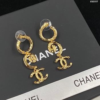 Chanel Earrings Gold 41