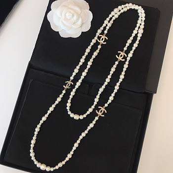 Chanel Necklace Gold Pearl 250