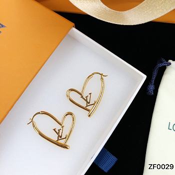 Louis Vuitton Earrings Gold Heart 25