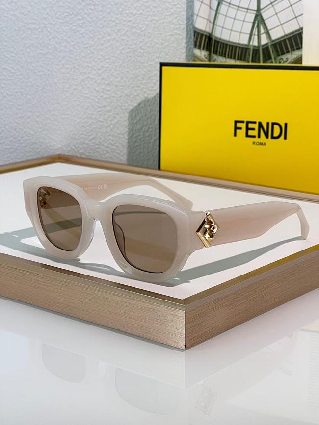 Fendi Sunglasses Nude 40160 - 1