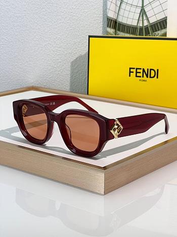Fendi Sunglasses Brown 40160