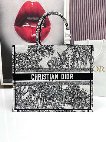 Dior Black Apricot Book Tote Shopping Bags Size 41x32x16cm