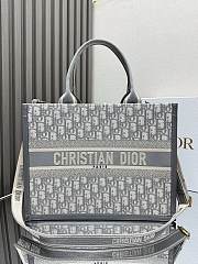 Dior Gray Embroidered Patchwork Size 36×27×16 - 1