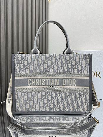 Dior Gray Embroidered Patchwork Size 36×27×16