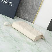 Dior White Embossed Triangle Clutch B930269 Size 27x19x6cm - 3